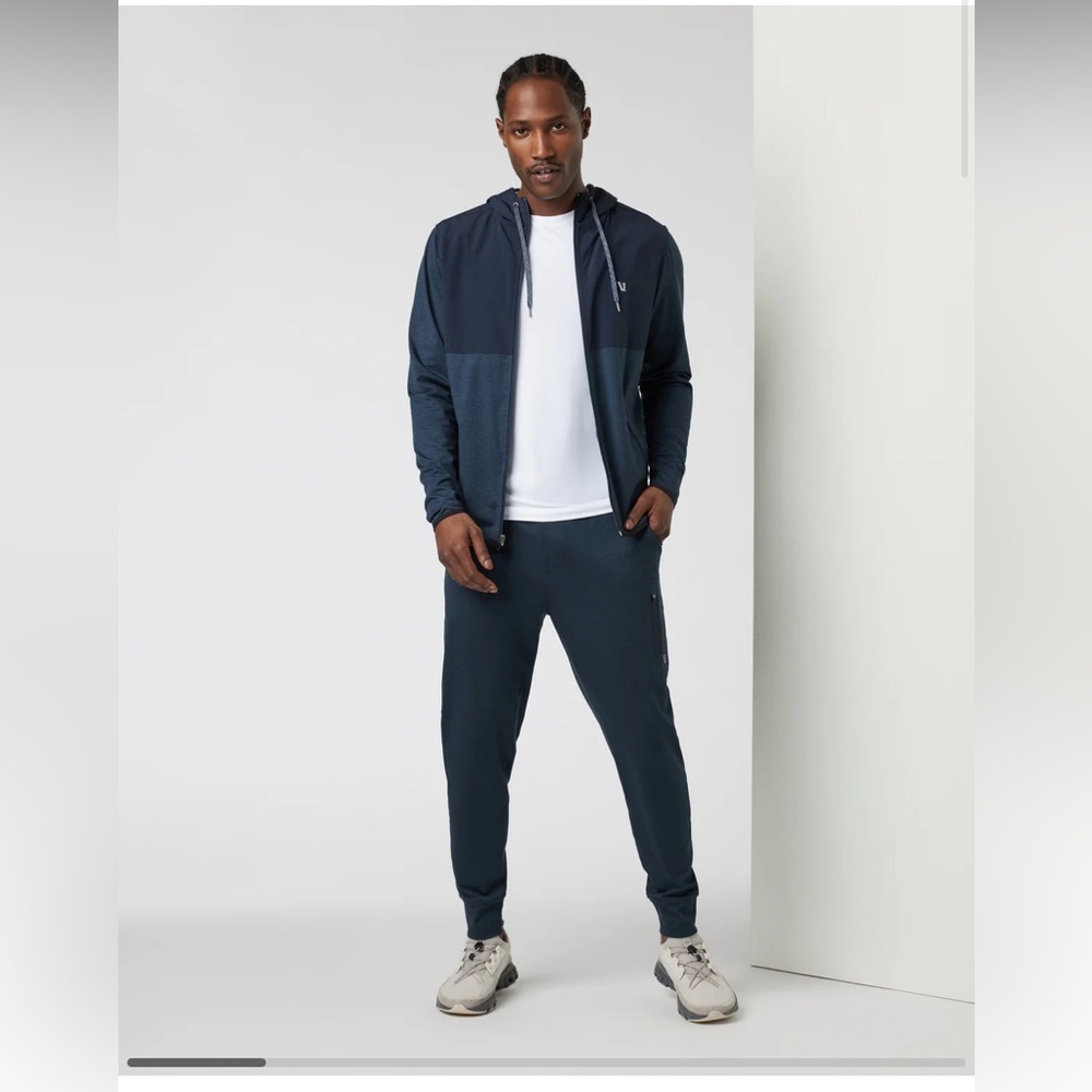 Vuori Men's Navy Blue Sunday Performance Jogger Size M (A5)